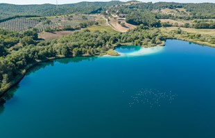 21_lago-dellaccesaparco-archeologico-scaled.jpg